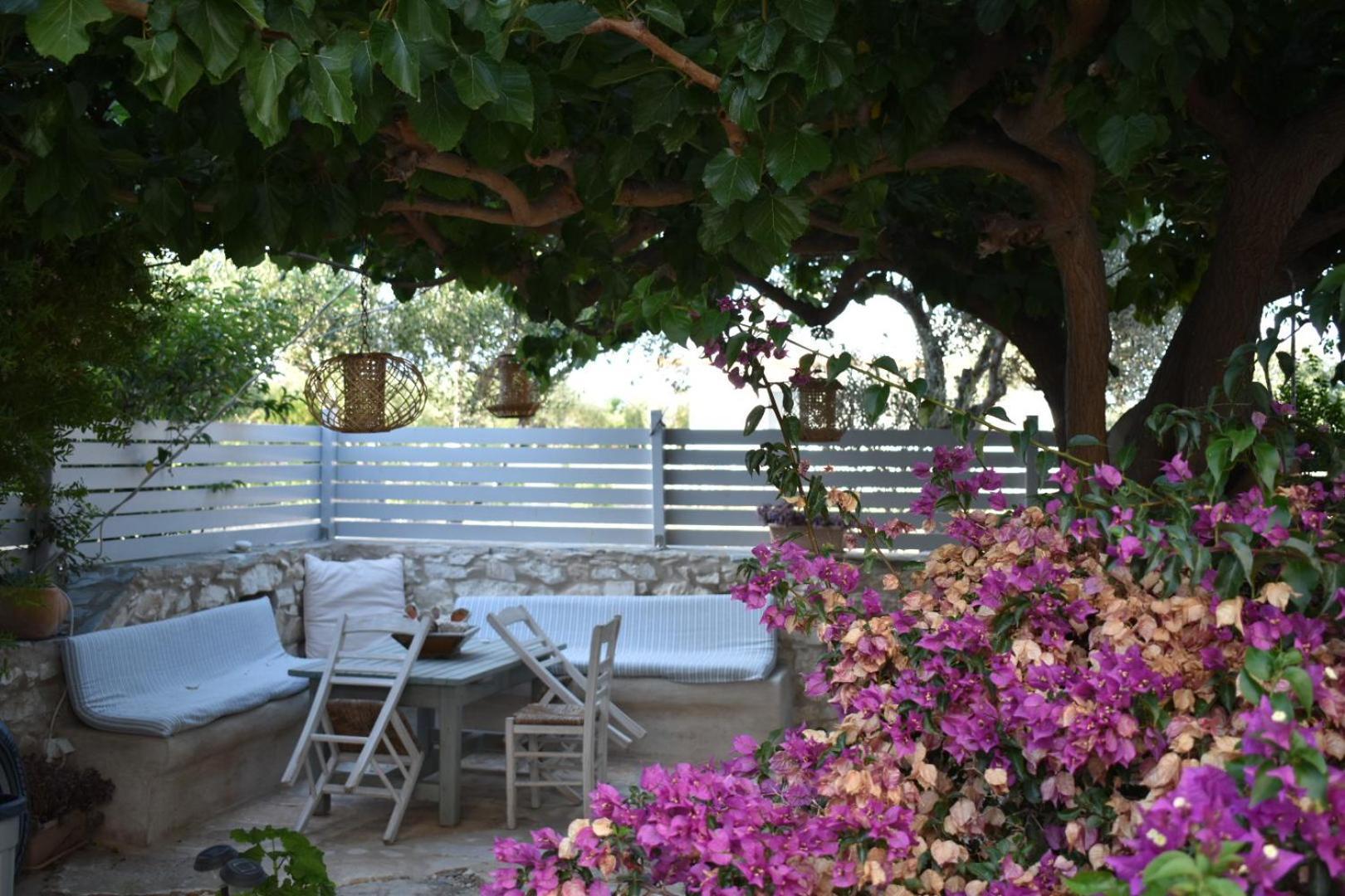 Sundeck Apartment Drios Bagian luar foto